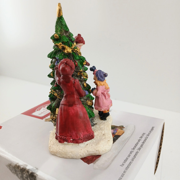 Holiday Time Victorian Family Decorating Christmas Tree Figurine 3.5" w/ Box - Picture 9 of 10